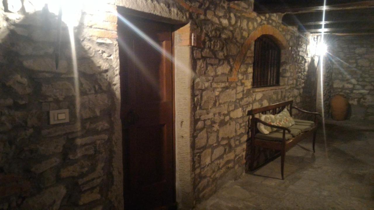 Villa La Nussa Capolona Eksteriør bilde